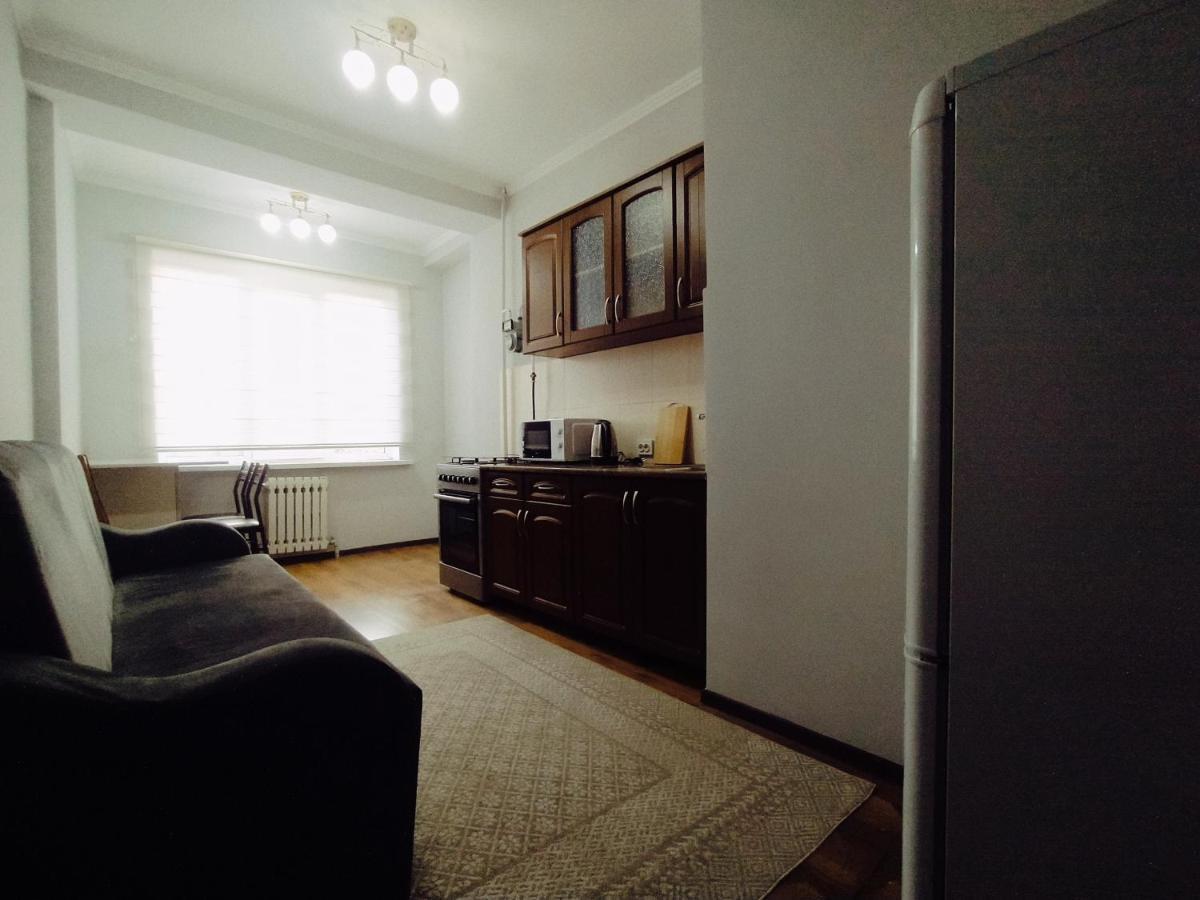 Aura On Turusbekova Street 124 Lägenhet Bishkek Exteriör bild